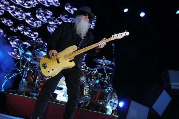 ZZ Top at The Backyard, Austin Texas (Bee Caves) 04/25/10