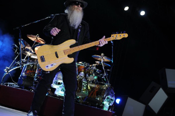 ZZ Top at The Backyard, Austin Texas (Bee Caves) 04/25/10