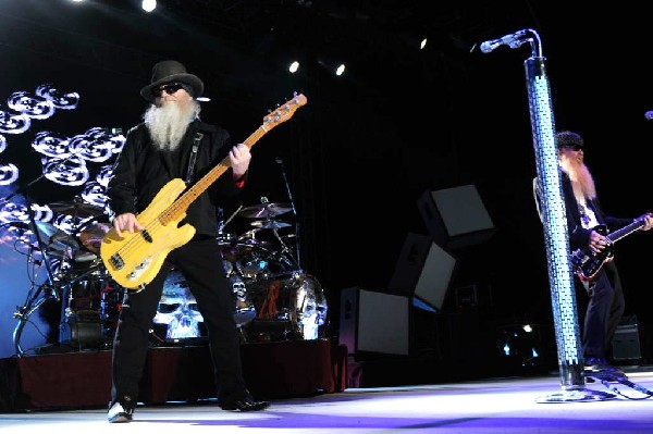 ZZ Top at The Backyard, Austin Texas (Bee Caves) 04/25/10