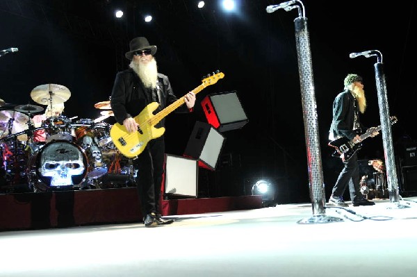 ZZ Top at The Backyard, Austin Texas (Bee Caves) 04/25/10