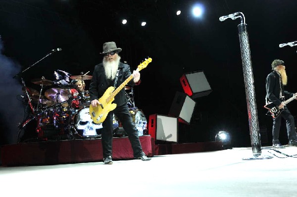 ZZ Top at The Backyard, Austin Texas (Bee Caves) 04/25/10