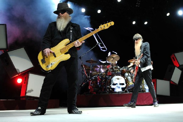 ZZ Top at The Backyard, Austin Texas (Bee Caves) 04/25/10