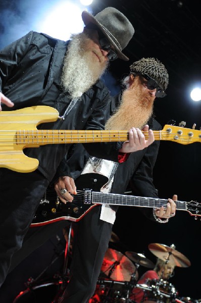 ZZ Top at The Backyard, Austin Texas (Bee Caves) 04/25/10