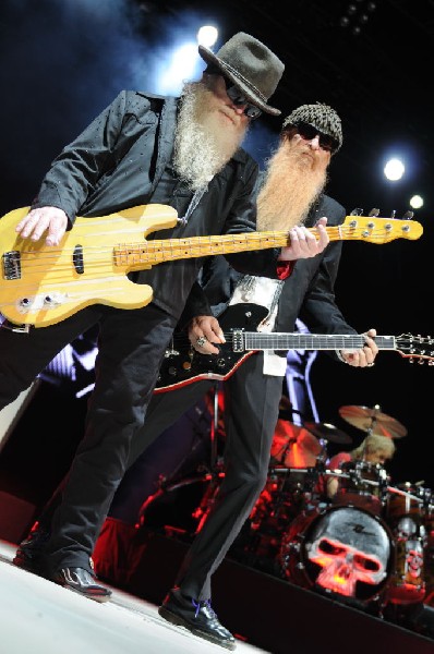 ZZ Top at The Backyard, Austin Texas (Bee Caves) 04/25/10