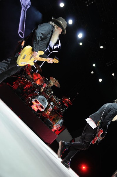 ZZ Top at The Backyard, Austin Texas (Bee Caves) 04/25/10