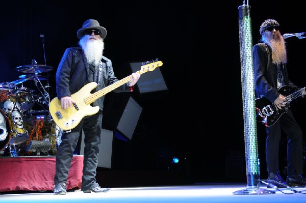 ZZ Top at The Backyard, Austin Texas (Bee Caves) 04/25/10