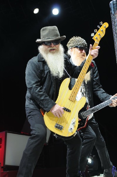 ZZ Top at The Backyard, Austin Texas (Bee Caves) 04/25/10