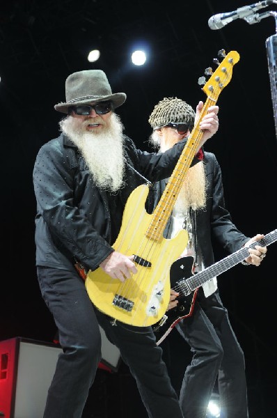 ZZ Top at The Backyard, Austin Texas (Bee Caves) 04/25/10