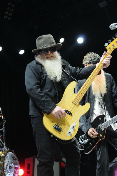 ZZ Top at The Backyard, Austin Texas (Bee Caves) 04/25/10