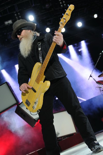 ZZ Top at The Backyard, Austin Texas (Bee Caves) 04/25/10
