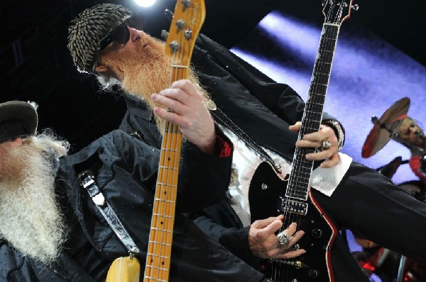 ZZ Top at The Backyard, Austin Texas (Bee Caves) 04/25/10