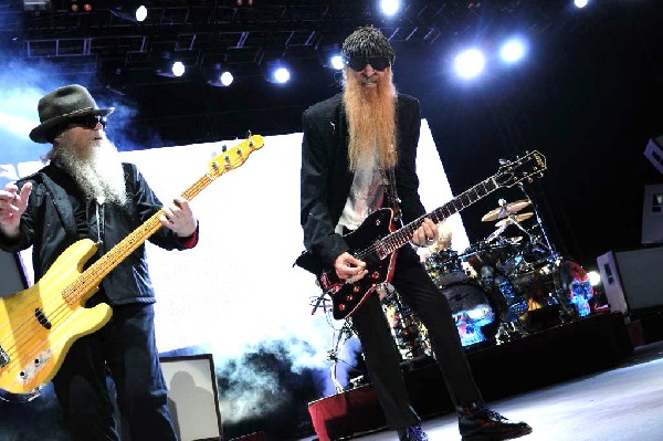 ZZ Top at The Backyard, Austin Texas (Bee Caves) 04/25/10