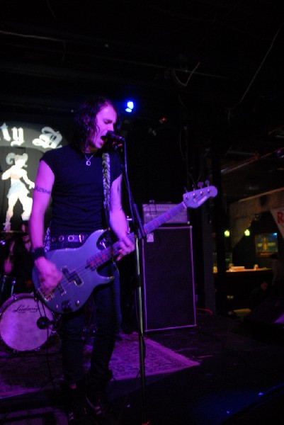 The Zico Chain soundcheck at the Dirty Dog in Austin, Texas