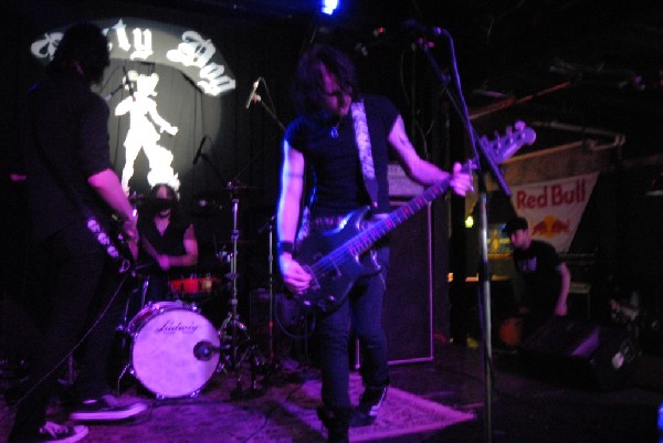 The Zico Chain soundcheck at the Dirty Dog in Austin, Texas