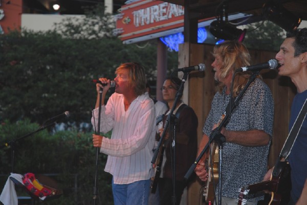 Dukes of Simpleton at Threadgills