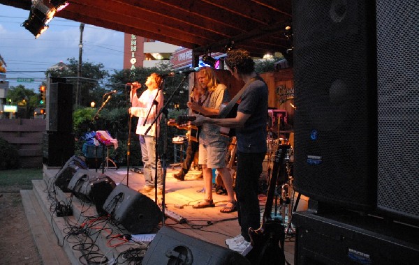 Dukes of Simpleton at Threadgills