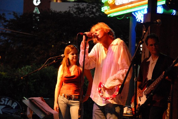 Dukes of Simpleton at Threadgills