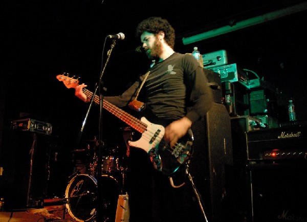 Le Meu Le Purr at Emos, Austin