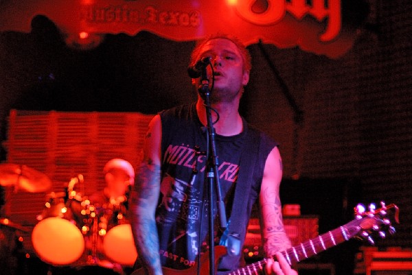 Knocked Out Stiffs at Red Eyed Fly, Austin