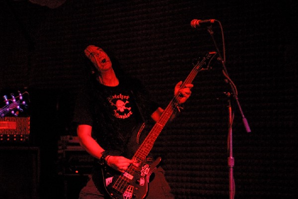 Knocked Out Stiffs at Red Eyed Fly, Austin