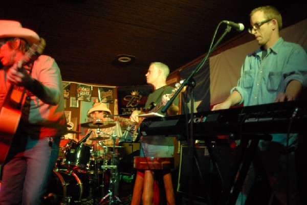 Michael Thomas at Poodies Hilltop Roadhouse, Spicewood Tx