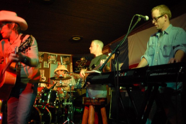 Michael Thomas at Poodies Hilltop Roadhouse, Spicewood Tx