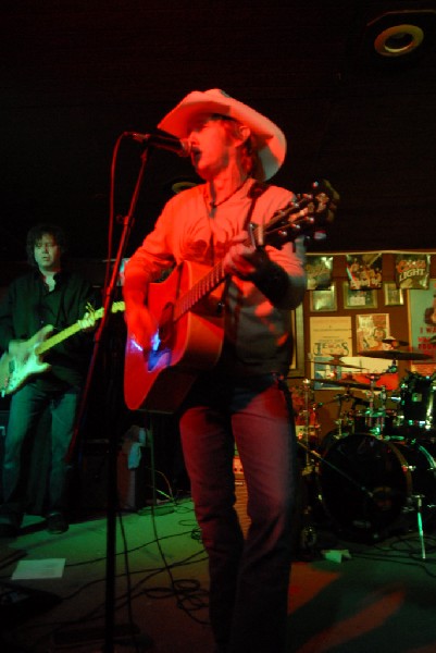 Michael Thomas at Poodies Hilltop Roadhouse, Spicewood Tx