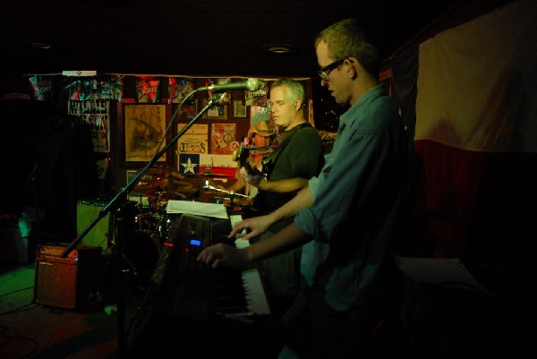 Michael Thomas at Poodies Hilltop Roadhouse, Spicewood Tx