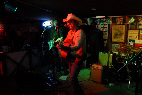 Michael Thomas at Poodies Hilltop Roadhouse, Spicewood Tx
