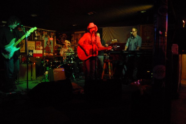 Michael Thomas at Poodies Hilltop Roadhouse, Spicewood Tx