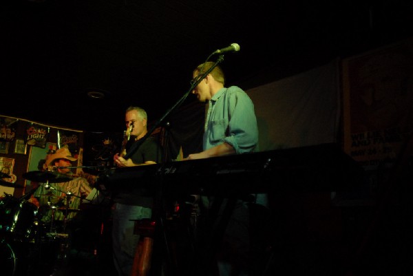Paula Nelson Band at Poodies Hilltop Roadhouse, Spicewood Tx