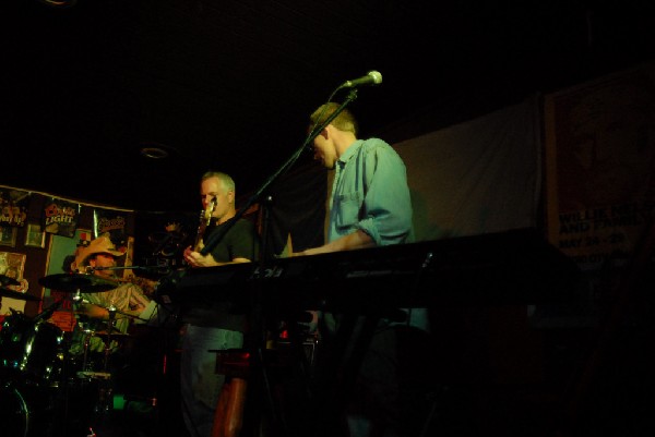 Paula Nelson Band at Poodies Hilltop Roadhouse, Spicewood Tx