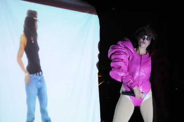 Peaches at Stubb's BarBQ, Austin, Texas - 10/31/09