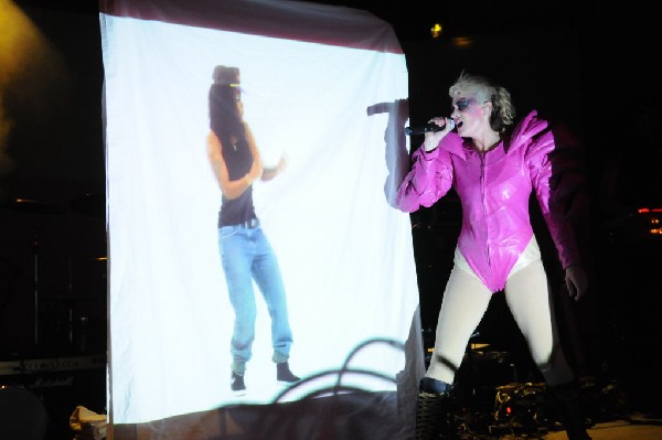 Peaches at Stubb's BarBQ, Austin, Texas - 10/31/09