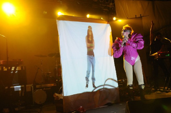 Peaches at Stubb's BarBQ, Austin, Texas - 10/31/09