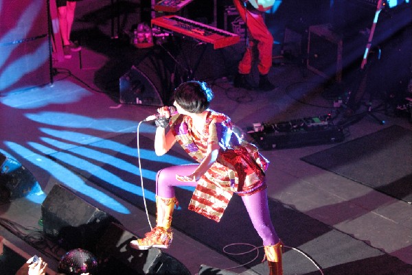 Yeah Yeah Yeahs at Stubb's BarBQ, Austin, Tx