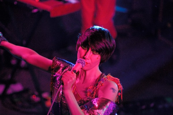Yeah Yeah Yeahs at Stubb's BarBQ, Austin, Tx